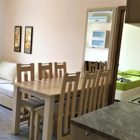 Beach Apartment Primorsko